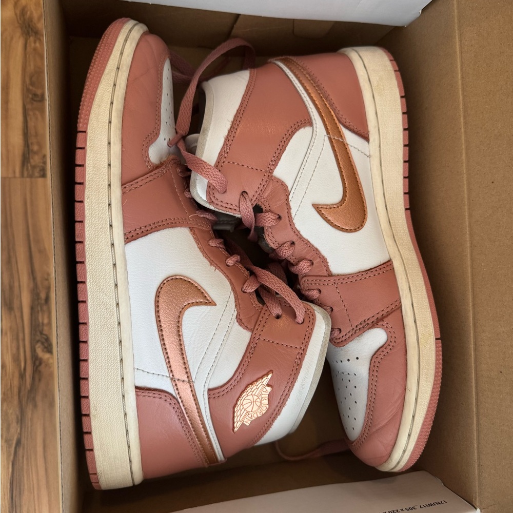 Jordan Women's Sneakers in Pink and White